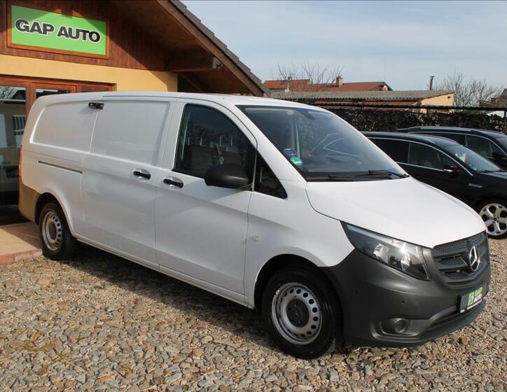 Mercedes-Benz Vito 1