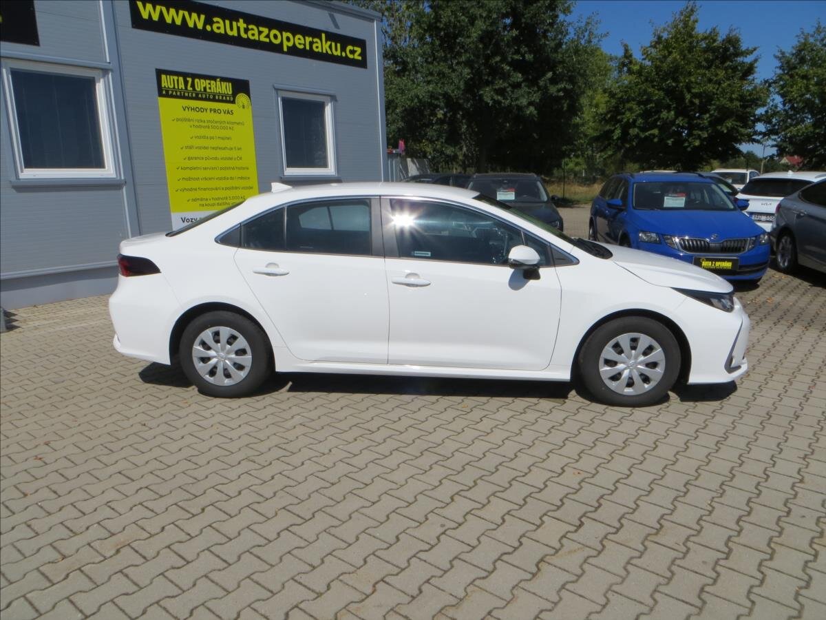 Toyota Corolla Sedan / Limuzína 1,8 l 72 kw