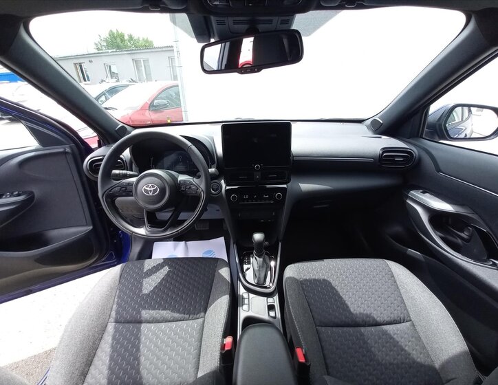 Toyota Yaris Cross CUV 1,5 l 68 kw