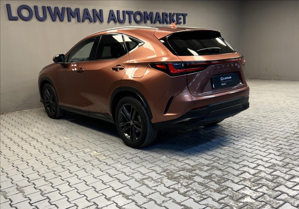 Lexus NX 450h plus SUV 2,5 l 227 kw
