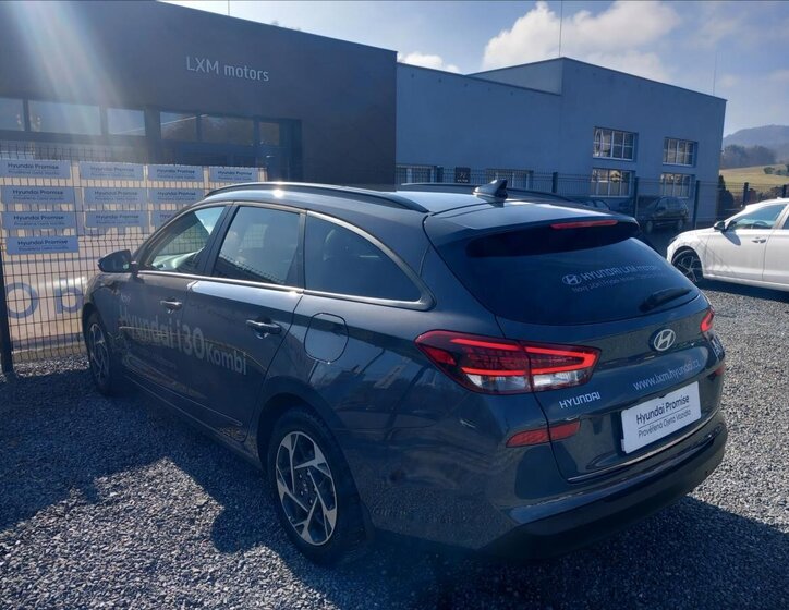 Hyundai i30 Kombi 998,0 73 kw