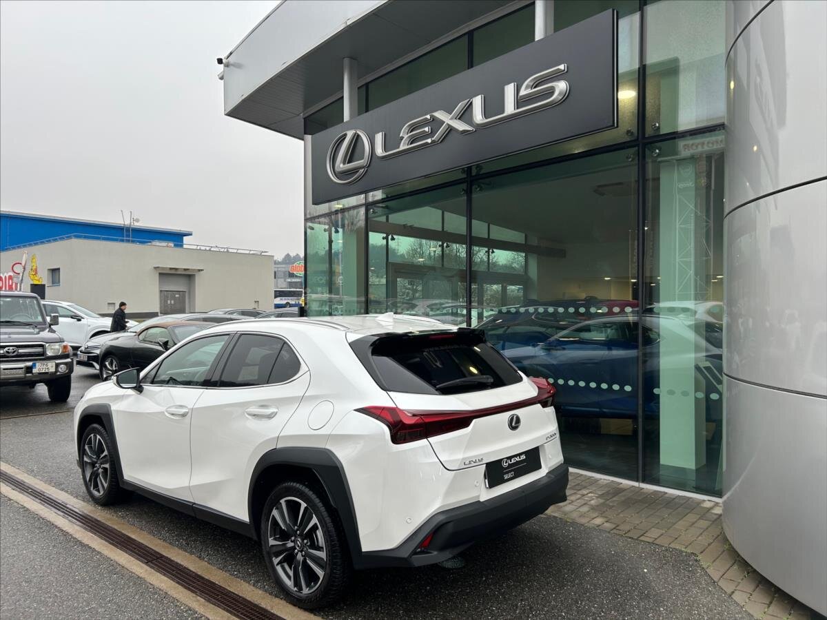 Lexus UX 300h SUV / Terénní 2,0 l 146 kw