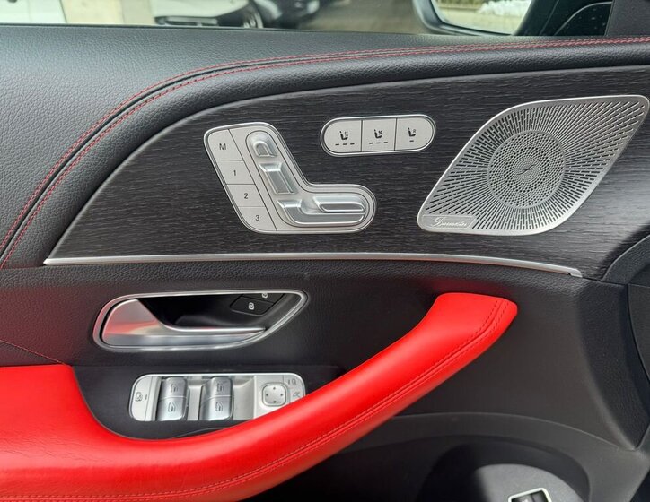 Mercedes-Benz GLE SUV 3,0 l 320 kw