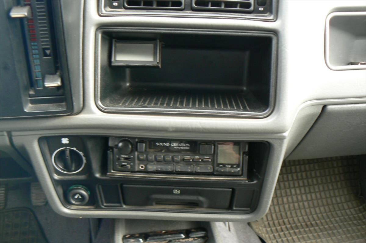 Ford Sierra Hatchback 1,6 l 55 kw