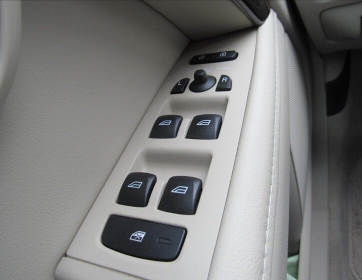 Volvo S80 Sedan / Limuzína 2,0 l 133 kw