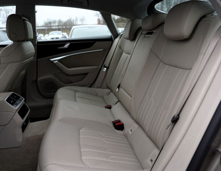 Audi A7 Sedan 3,0 l 210 kw