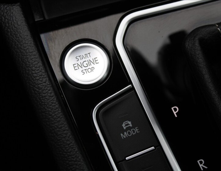 Volkswagen Arteon Liftback 2,0 l 176 kw