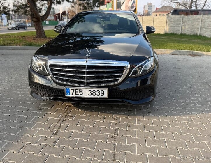 Mercedes-Benz Třídy E Sedan / Limuzína 0,0 110 kw