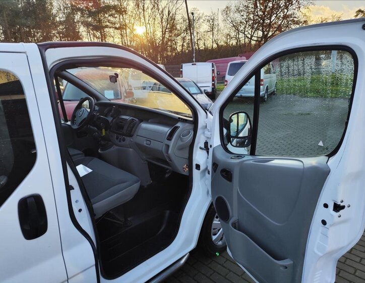 Opel Vivaro 29