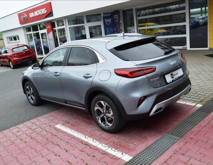 KIA XCeed SUV / Terénní 0,0 85 kw