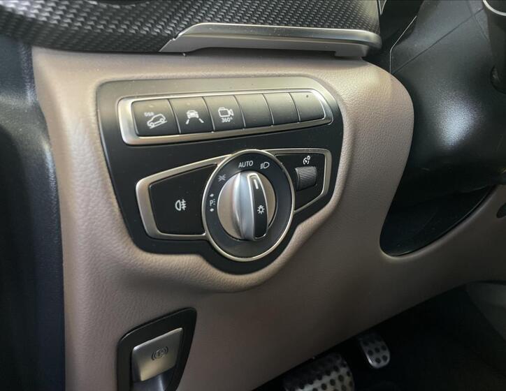 Mercedes-Benz Třídy V 11