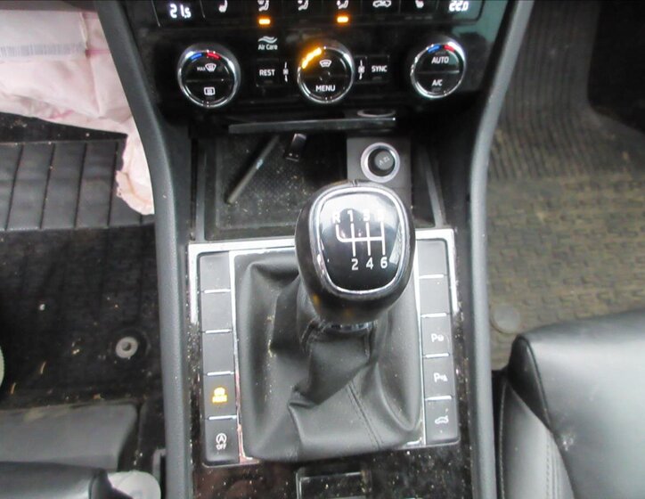 Škoda Superb Kombi 2,0 l 110 kw