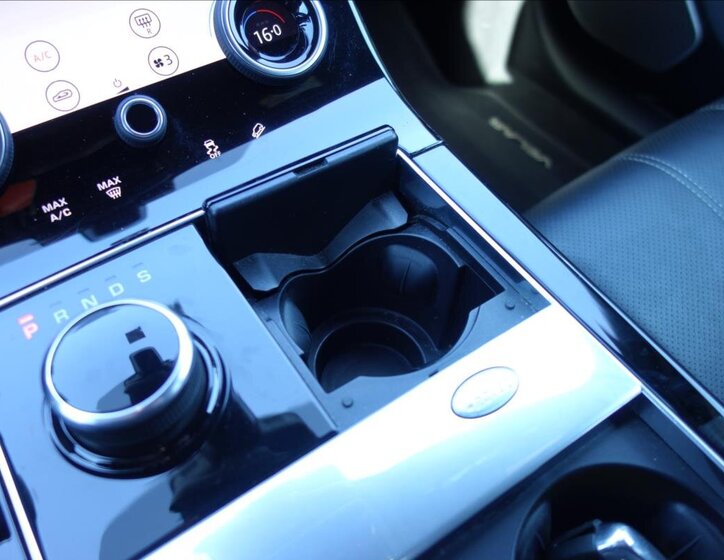 Land Rover Range Rover Velar SUV / Terénní 3,0 l 221 kw