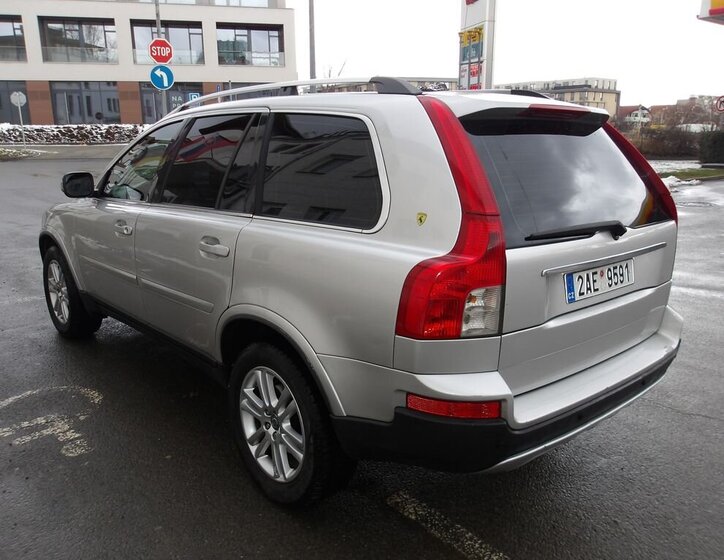 Volvo XC90 SUV 2,4 l 136 kw