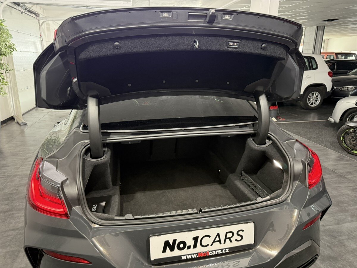 BMW Řada 8 Sedan / Limuzína 3,0 l 250 kw