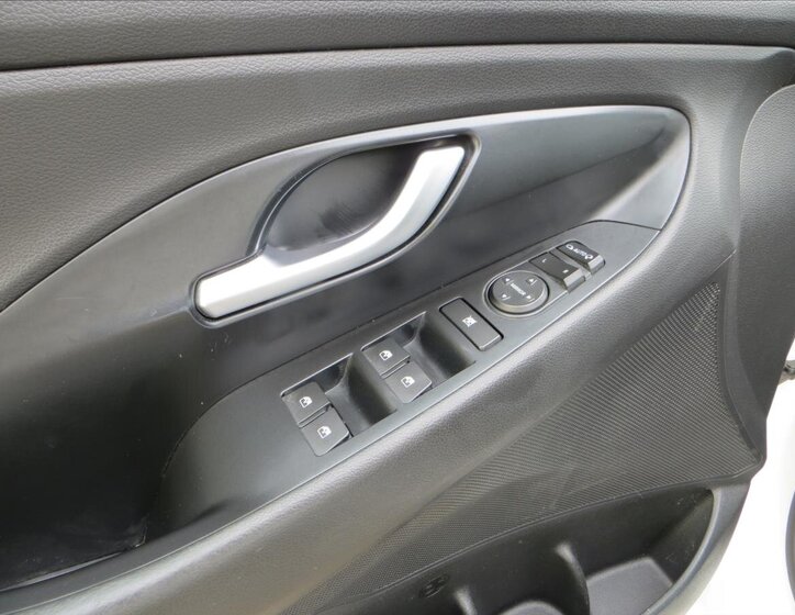 Hyundai i30 Kombi 998,0 88 kw