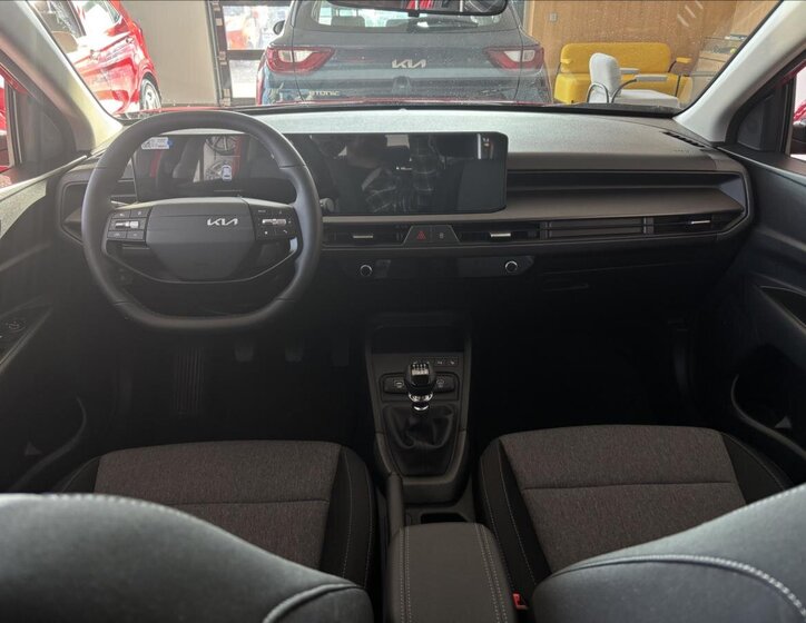 KIA Stonic CUV / Crossover 999,0 74 kw