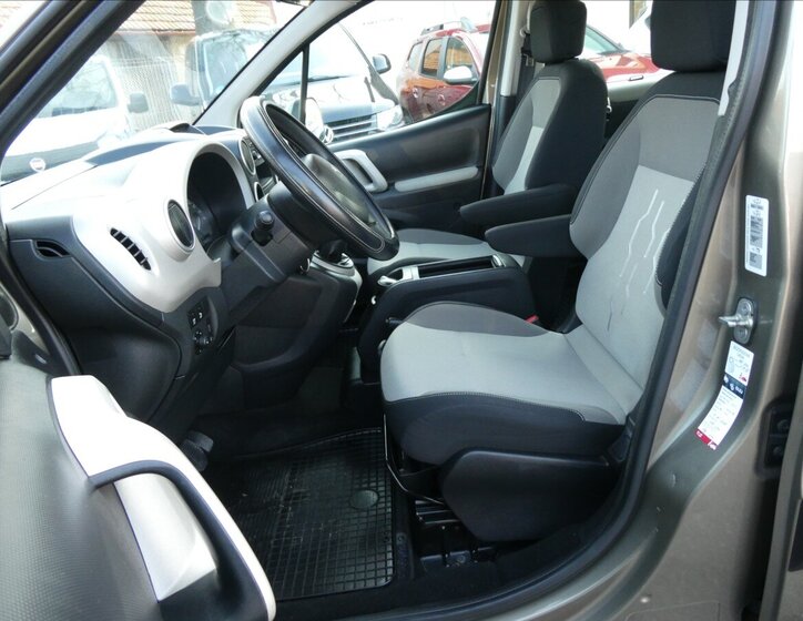 Peugeot Partner Tepee MPV 1,6 l 88 kw