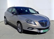 Lancia Delta Hatchback 1,6 l 88 kw