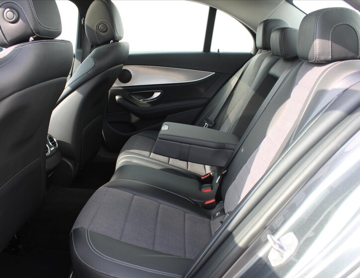 Mercedes-Benz Třídy E Sedan / Limuzína 2,0 l 155 kw