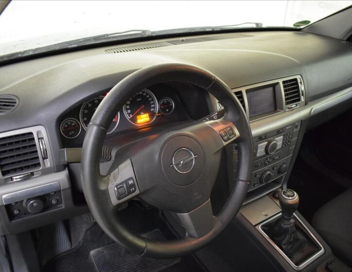 Opel Vectra Liftback 1,8 l 103 kw