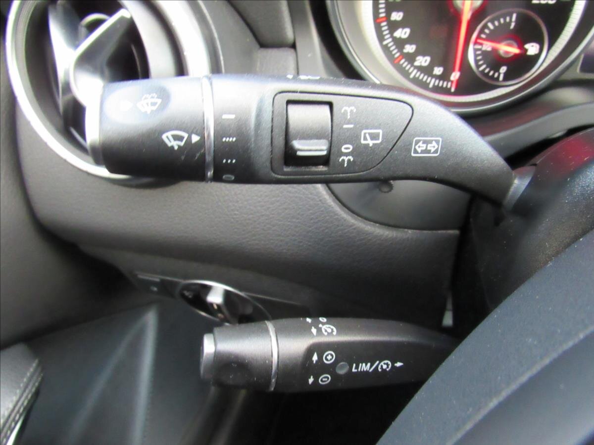 Mercedes-Benz CLA Kombi 2,1 l 100 kw