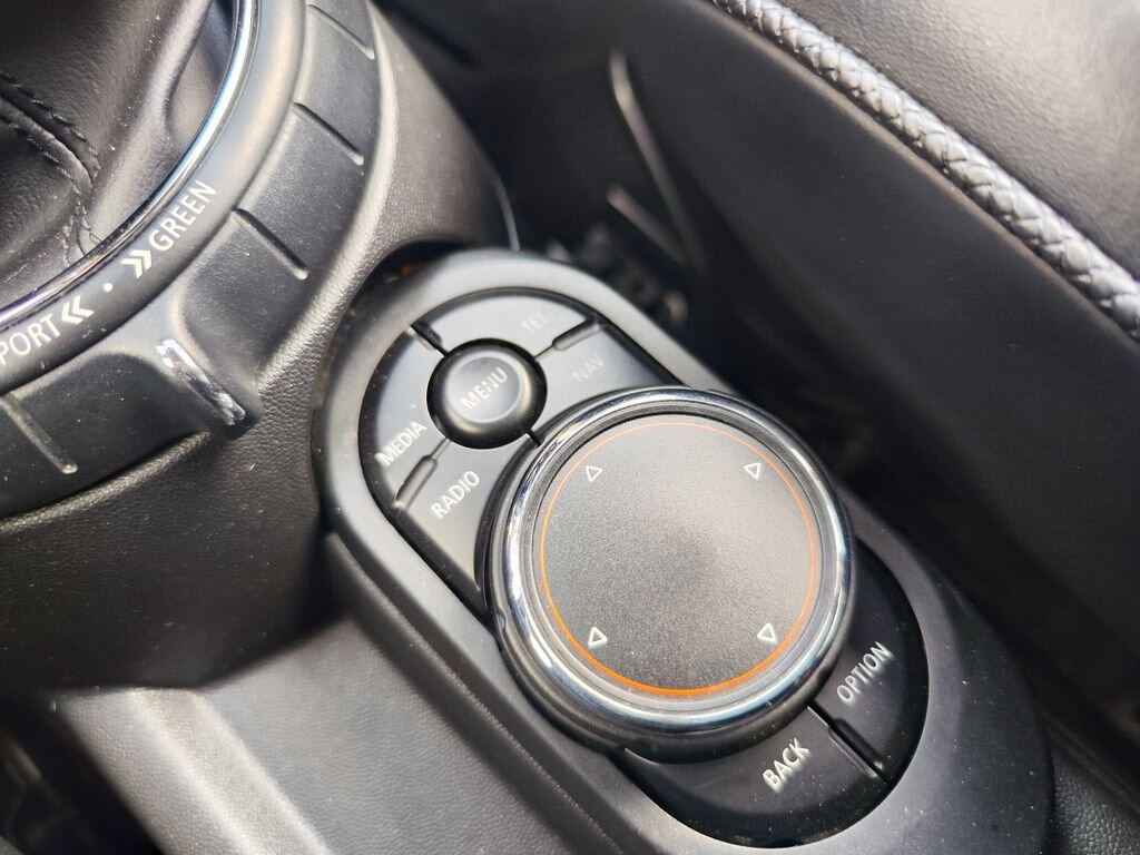 Mini Cooper Hatchback 1,5 l 85 kw