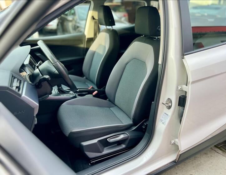 Seat Arona 10