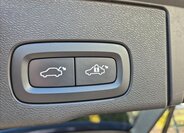 Volvo XC60 SUV / Terénní 2,0 l 184 kw