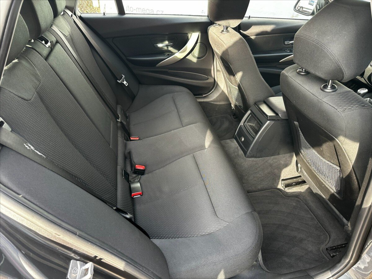 BMW Řada 3 Kombi 2,0 l 120 kw