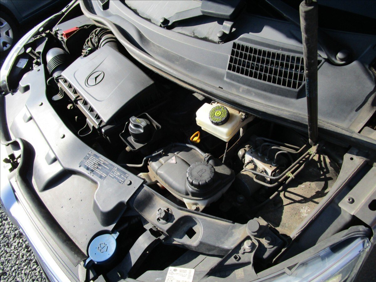 Mercedes-Benz Třídy V Kombi 2,1 l 140 kw