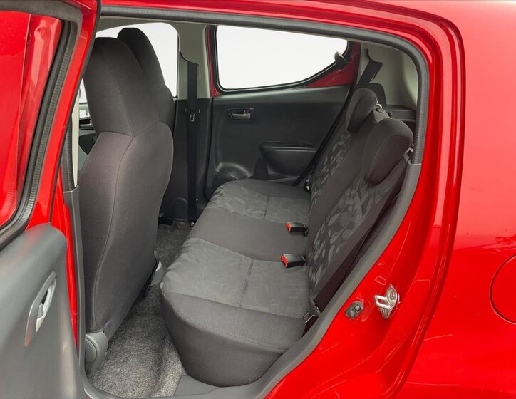 Suzuki Alto Hatchback 996,0 50 kw