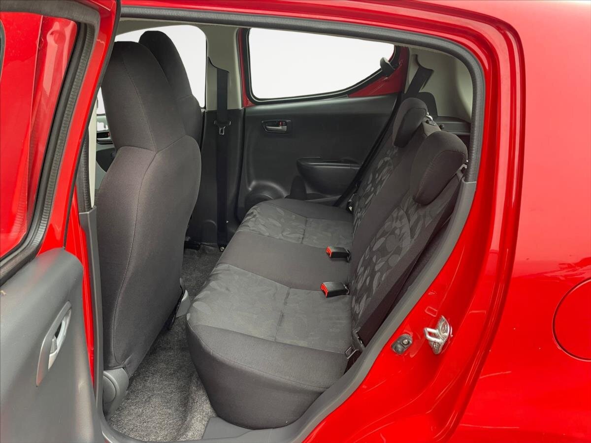 Suzuki Alto Hatchback 996,0 50 kw