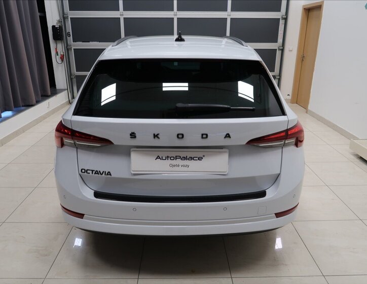 Škoda Octavia Kombi 2,0 l 85 kw