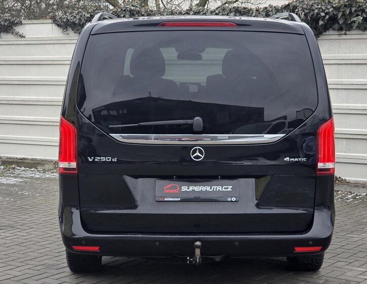 Mercedes-Benz Třídy V Kombi 2,1 l 140 kw