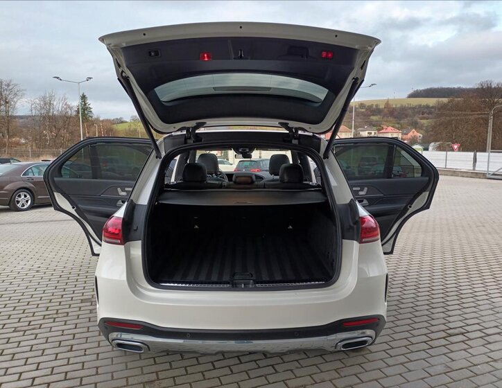 Mercedes-Benz GLE SUV 3,0 l 270 kw