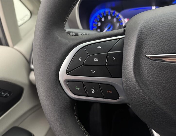 Chrysler Pacifica MPV 3,6 l 214 kw