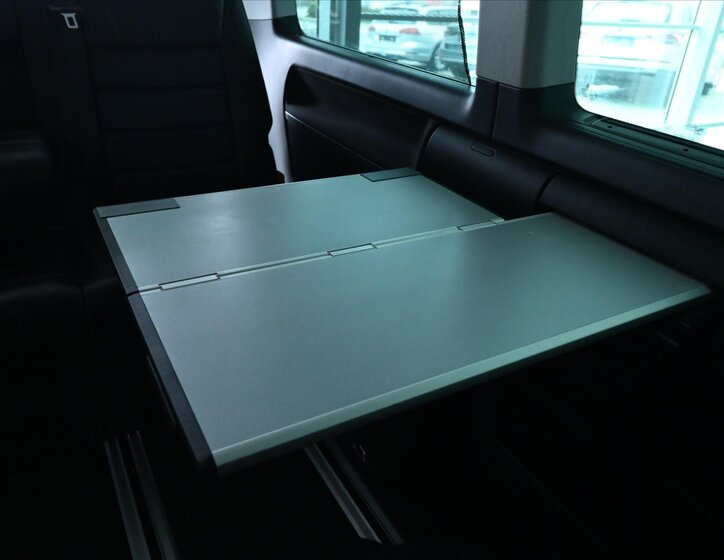 Volkswagen Multivan 29