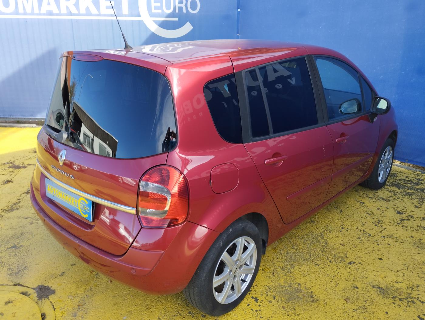 Renault Modus Hatchback 1,1 l 74 kw