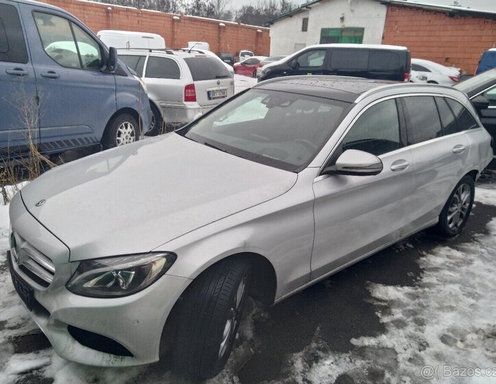 Mercedes-Benz Třídy C Kombi 2,1 l 125 kw