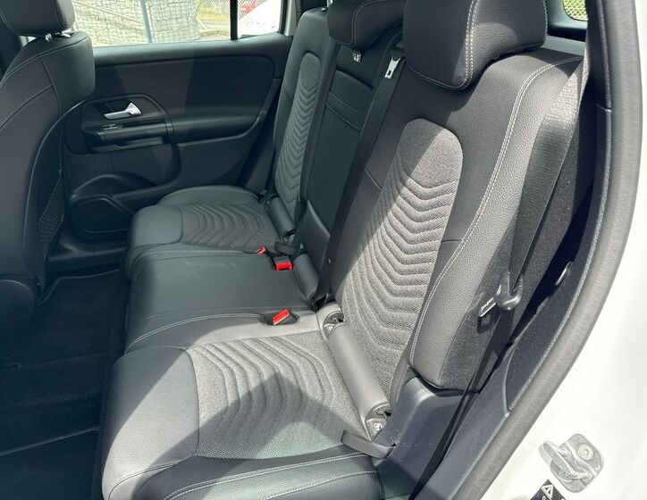 Mercedes-Benz GLB 14