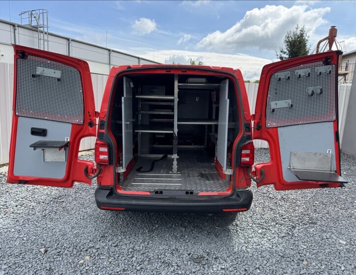 Volkswagen Transporter Skříň 2,0 l 110 kw