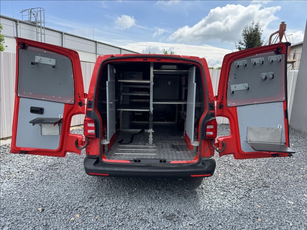 Volkswagen Transporter Skříň 2,0 l 110 kw
