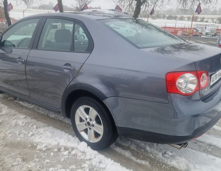 Volkswagen Jetta Sedan 1,9 l 77 kw