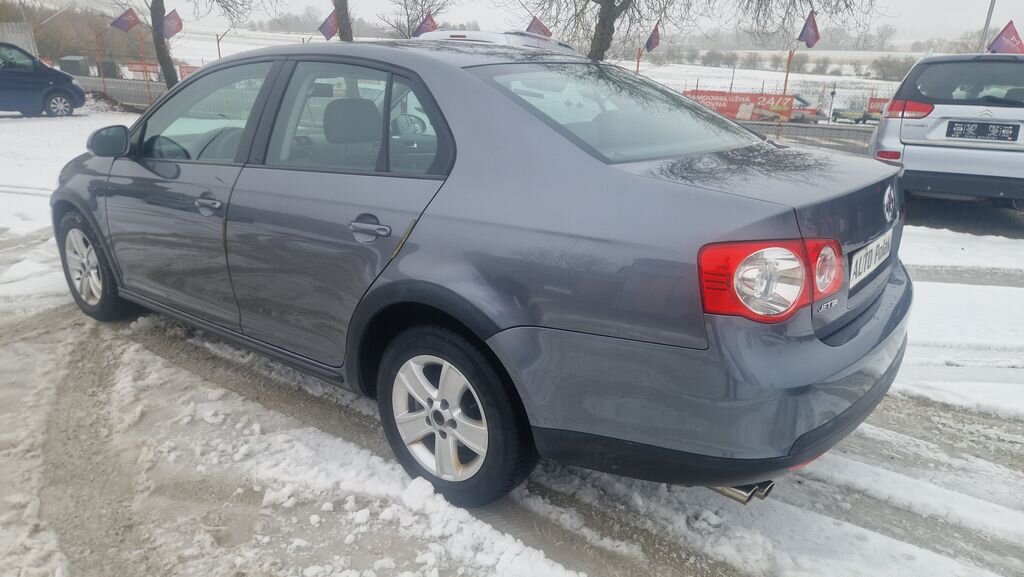 Volkswagen Jetta Sedan 1,9 l 77 kw
