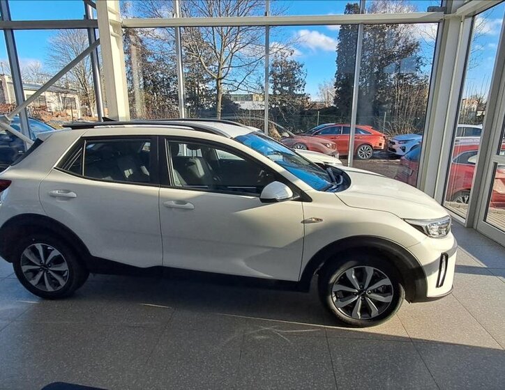 KIA Stonic Kombi 1,2 l 57 kw