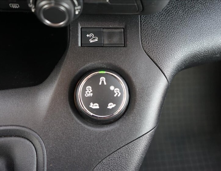 Citroën Berlingo MPV 1,5 l 75 kw