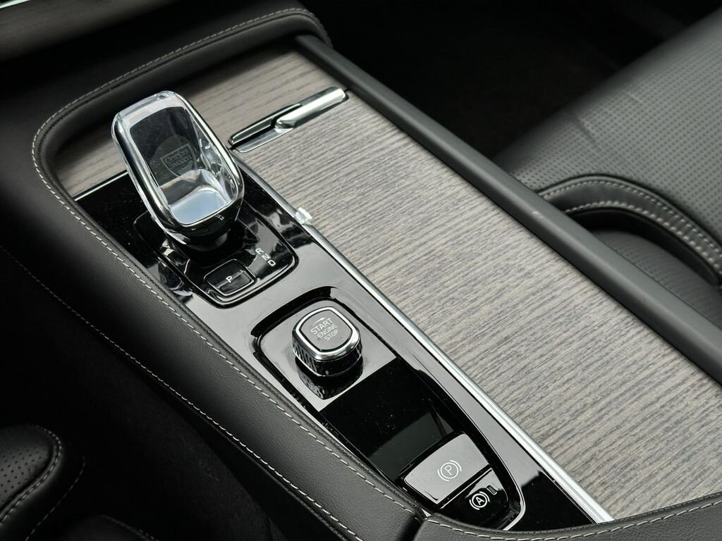 Volvo XC90 SUV / Terénní 2,0 l 173 kw