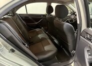 Toyota Avensis Liftback 1,8 l 95 kw