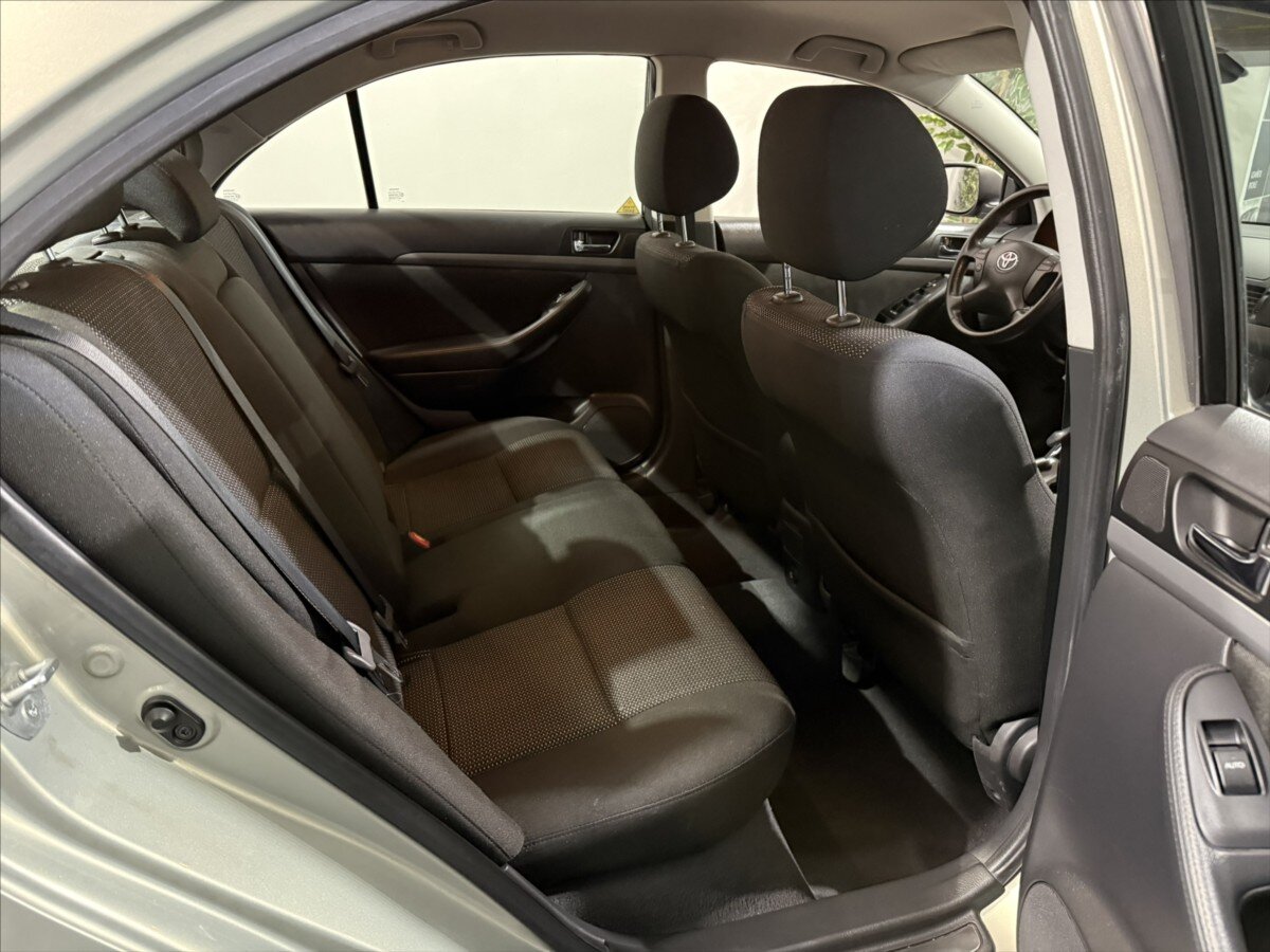Toyota Avensis Liftback 1,8 l 95 kw